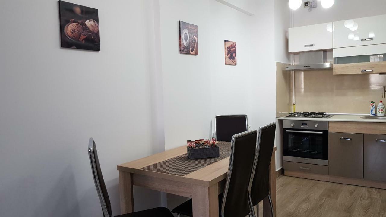Eme 2 Apartamento