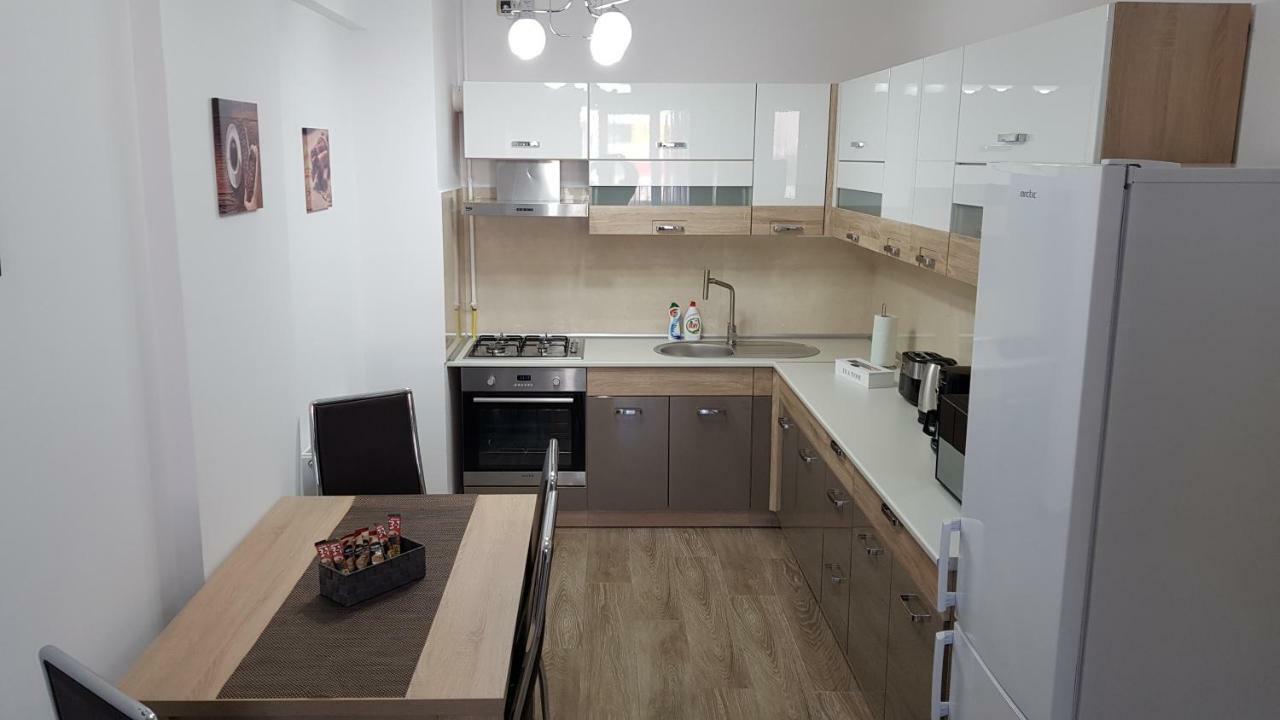 Eme 2 Apartamento Braşov